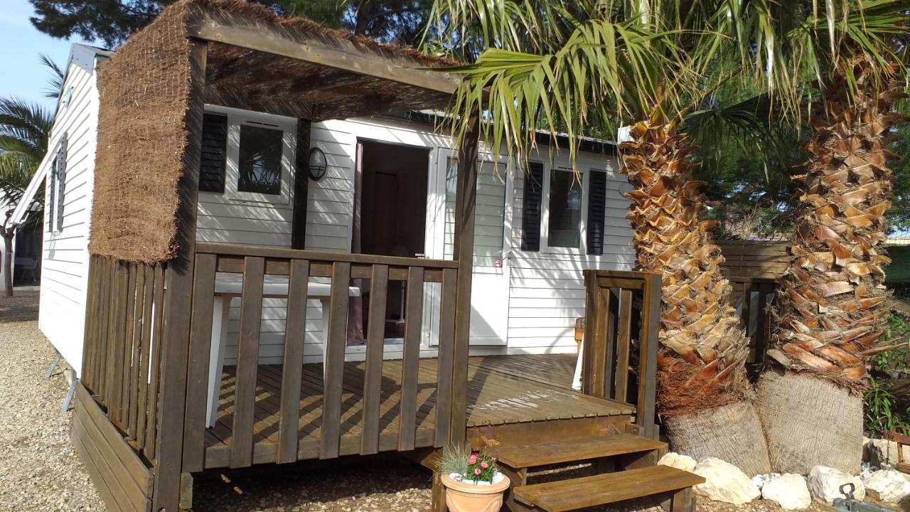 Mobilhome Chez Cathy & Simon Marseillan  Εξωτερικό φωτογραφία