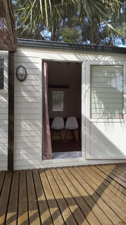 Mobilhome Chez Cathy & Simon Marseillan  Εξωτερικό φωτογραφία