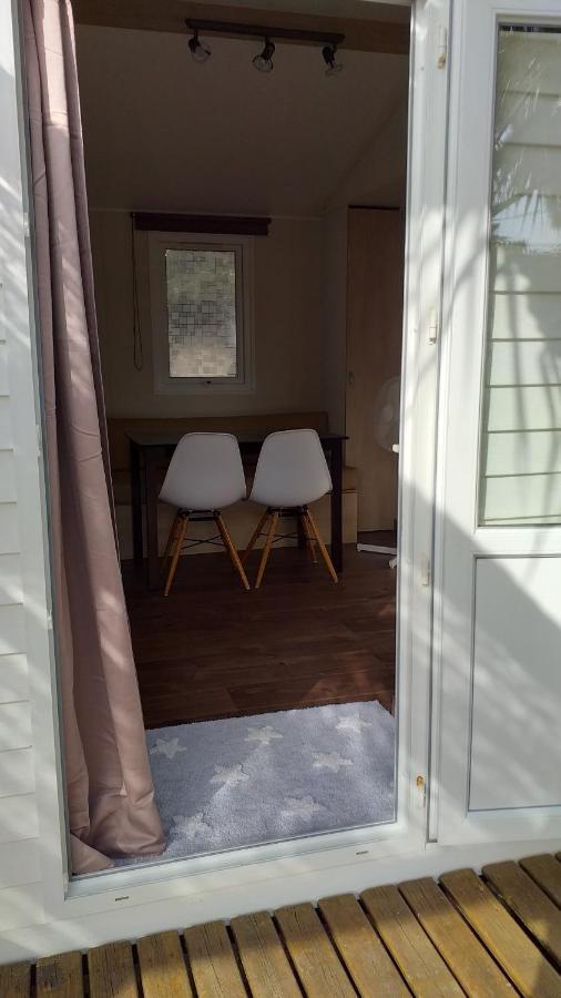 Mobilhome Chez Cathy & Simon Marseillan  Εξωτερικό φωτογραφία