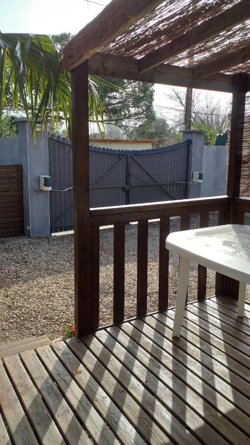 Mobilhome Chez Cathy & Simon Marseillan  Εξωτερικό φωτογραφία