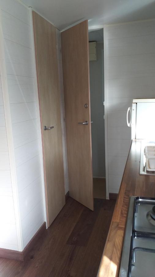 Mobilhome Chez Cathy & Simon Marseillan  Εξωτερικό φωτογραφία