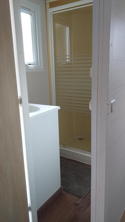 Mobilhome Chez Cathy & Simon Marseillan  Εξωτερικό φωτογραφία