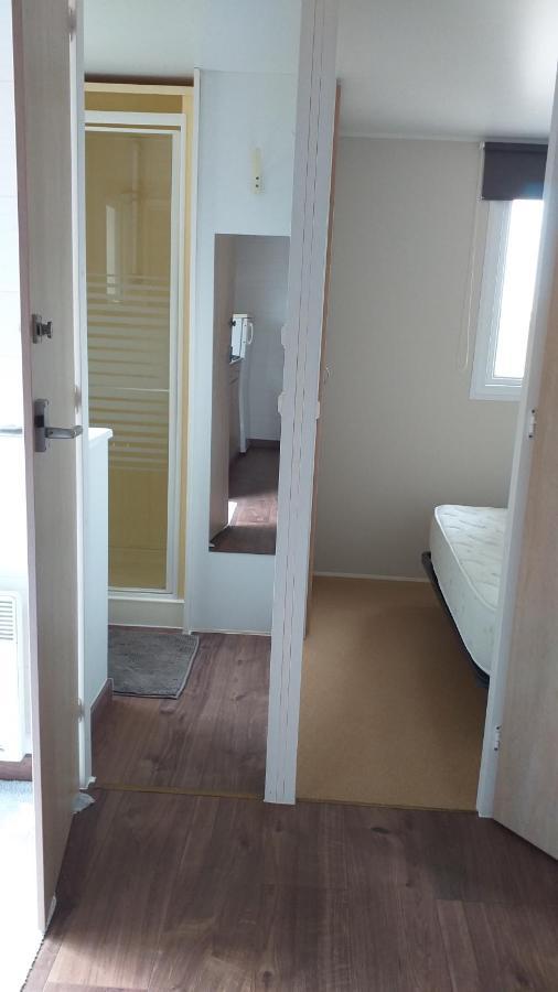 Mobilhome Chez Cathy & Simon Marseillan  Εξωτερικό φωτογραφία
